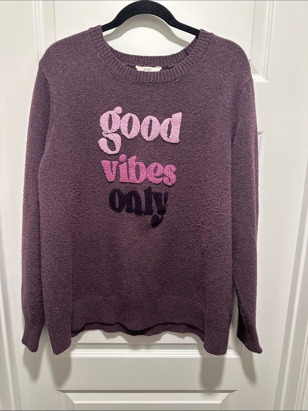 Terra & Sky Purple 'Good Vibes Only' Crewneck Sweater